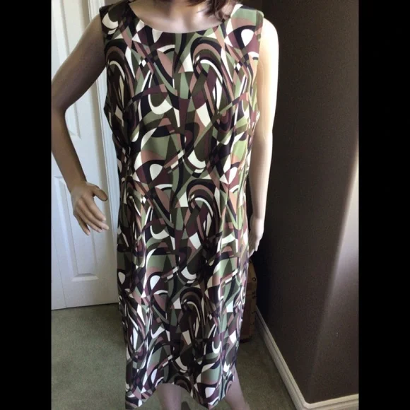 Connected Sleeveless Dress - Brown, Tan, Green and Cream - Picture 3 of 10